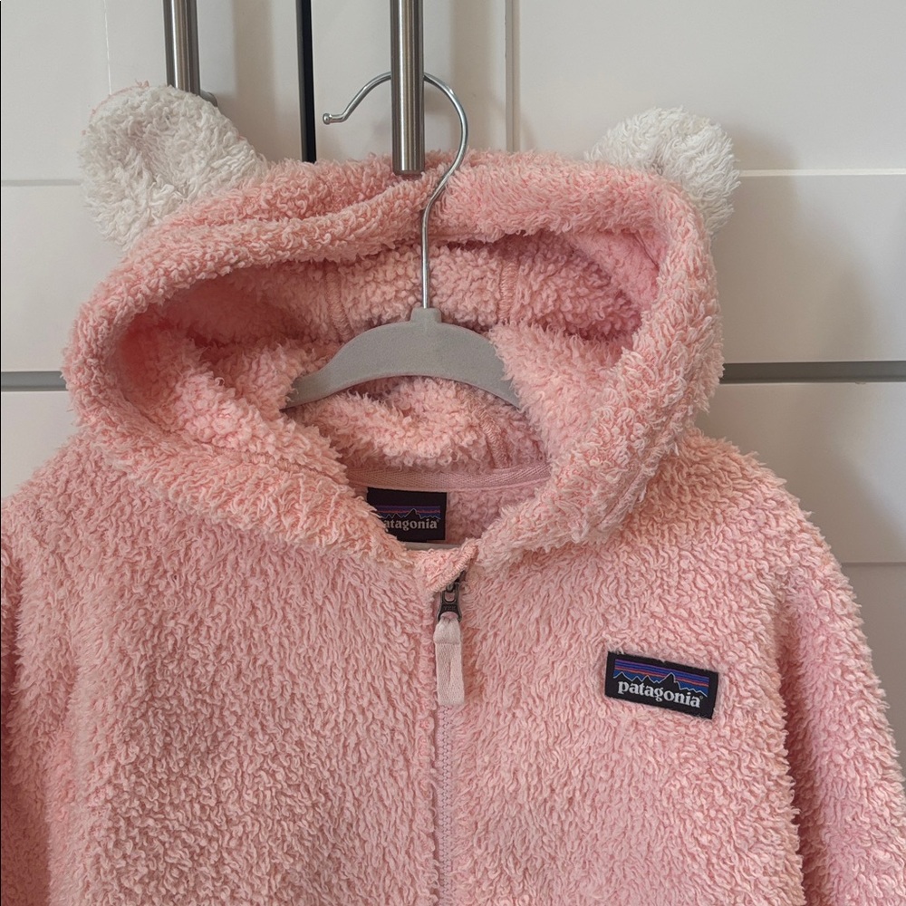 Patagonia Fleece Hoody - Picture 2 of 6